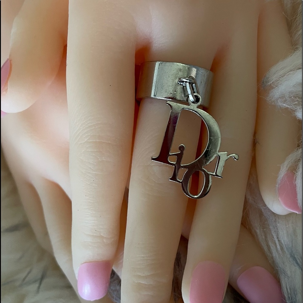 🆕 Dior Palladium Plated Logo Ring. Size 7